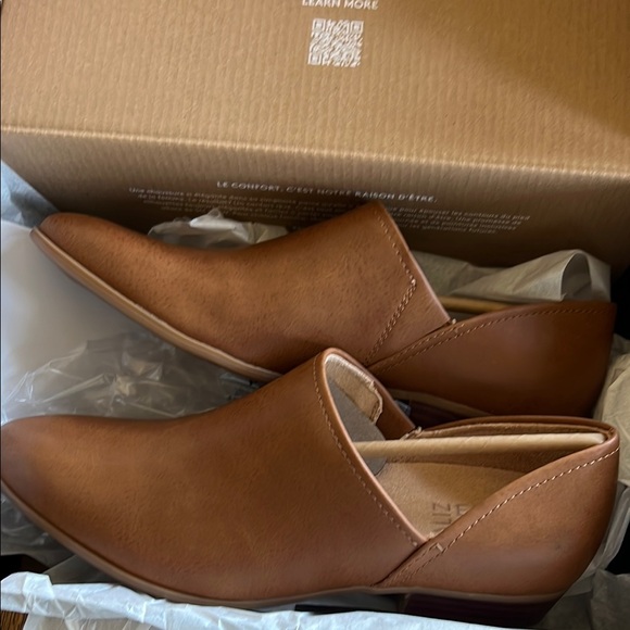 Brown Women's Slip-On Shoes - Picture 1 of 2